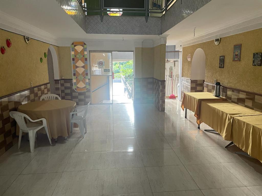 Hotel Independencia กัวยาเนีย ภายนอก รูปภาพ